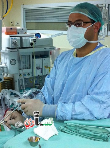 الدكتور الجراح جواد خلايلة ...إبن سخنين يصنع المعجزات بإعادة السمع لسيدة !
